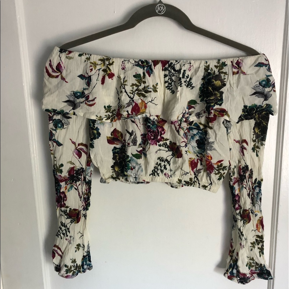 Off the shoulder floral crop top
